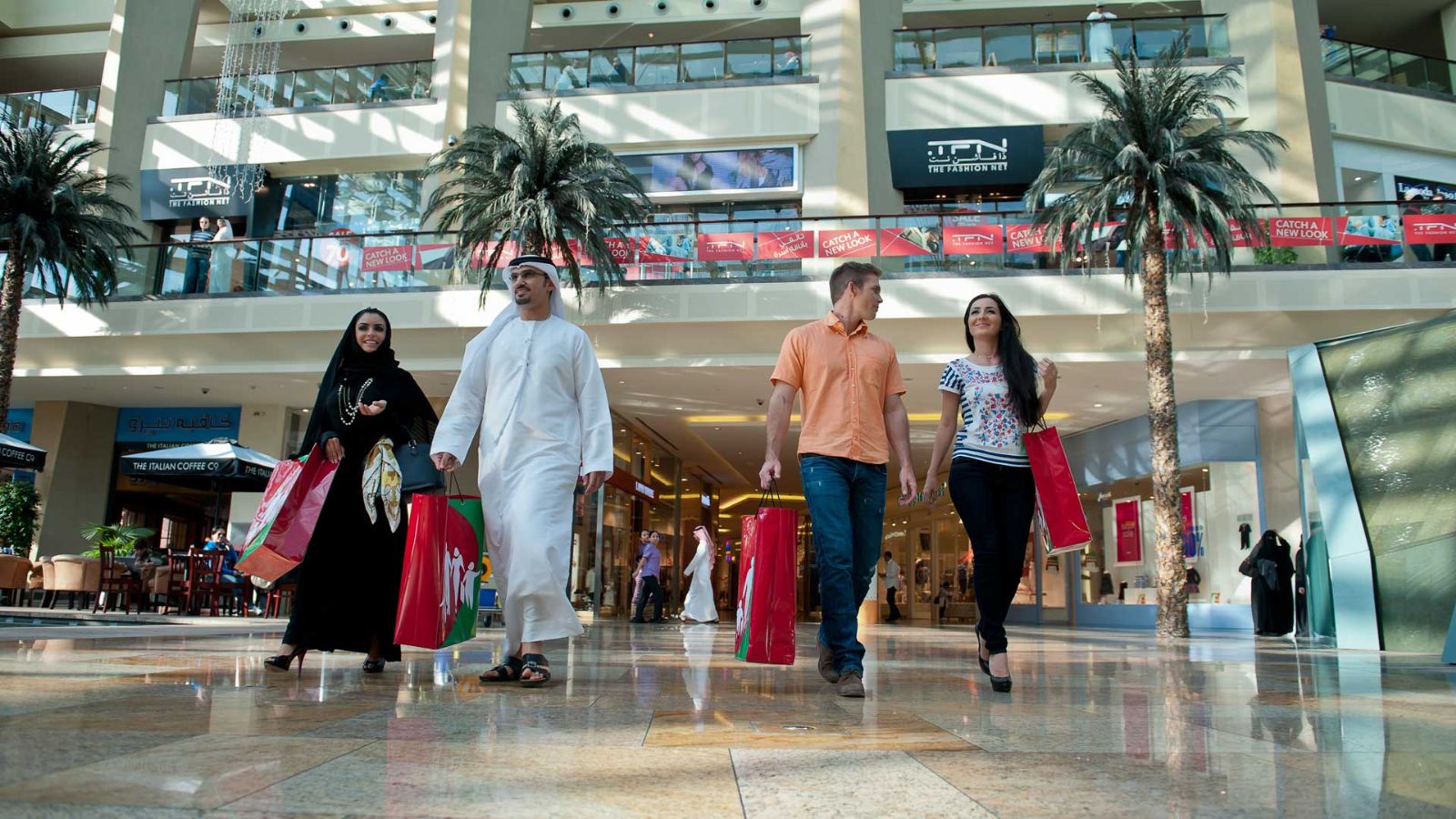 mua hàng miễn thuế tại Dubai