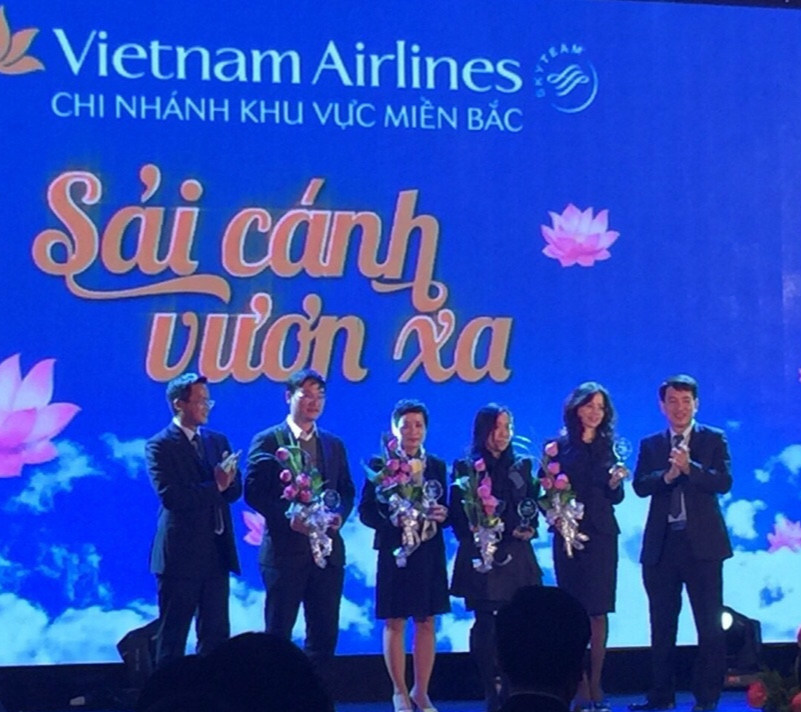 HanoiRedtours tiếp tục được VietNam Airlines vinh danh là Top 3 đơn vị có doanh thu cao 