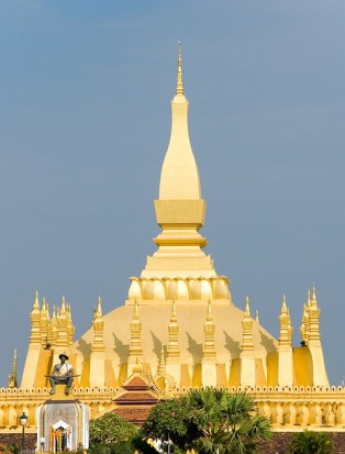Ngày 2: VIENGCHAN – NONG KHAI – UDON THANI (Ăn Sáng, Trưa, Chiều)